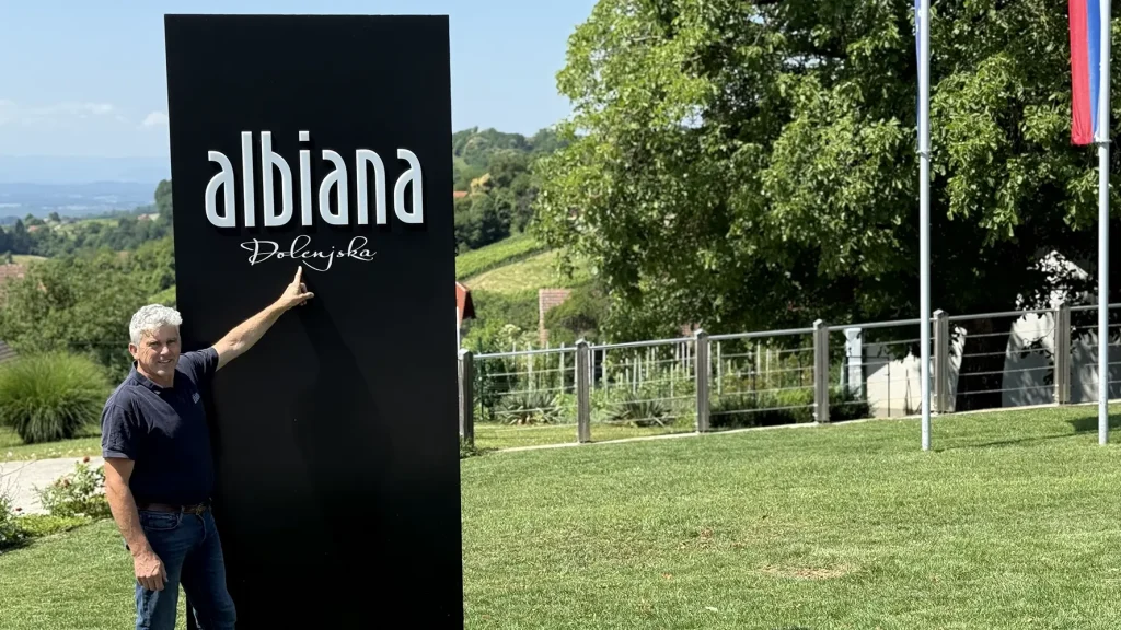 Albiana