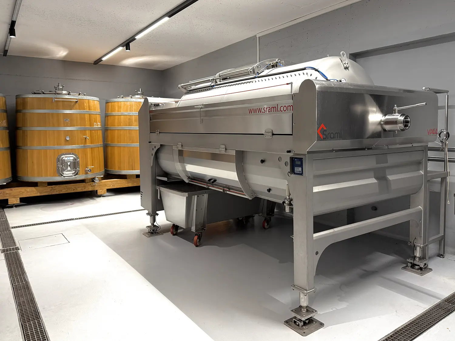Edi simčič Vpi wine press