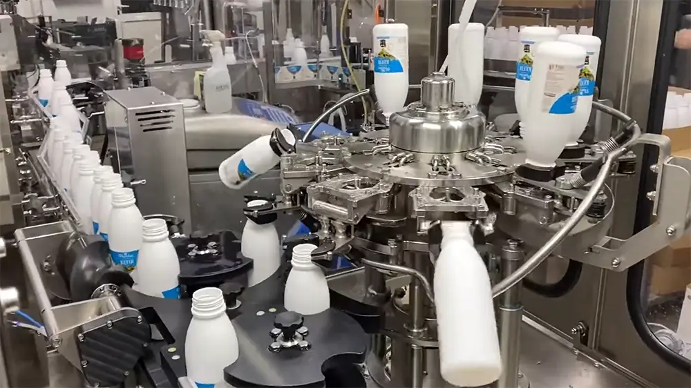 Soluzioni SRAML per l’imbottigliamento nell’industria lattiero-casearia – Planika
