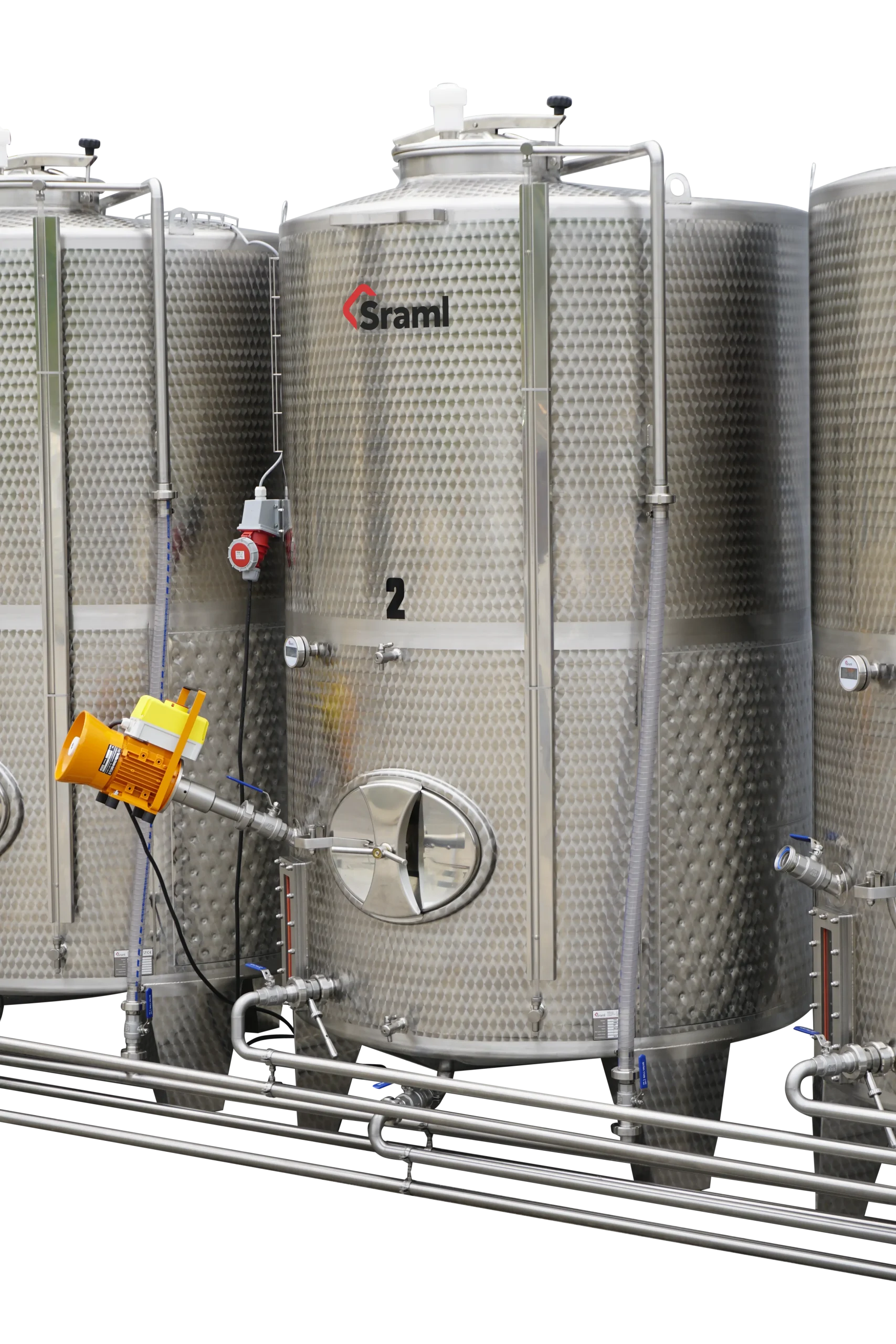 Tank with mixing unit PNG