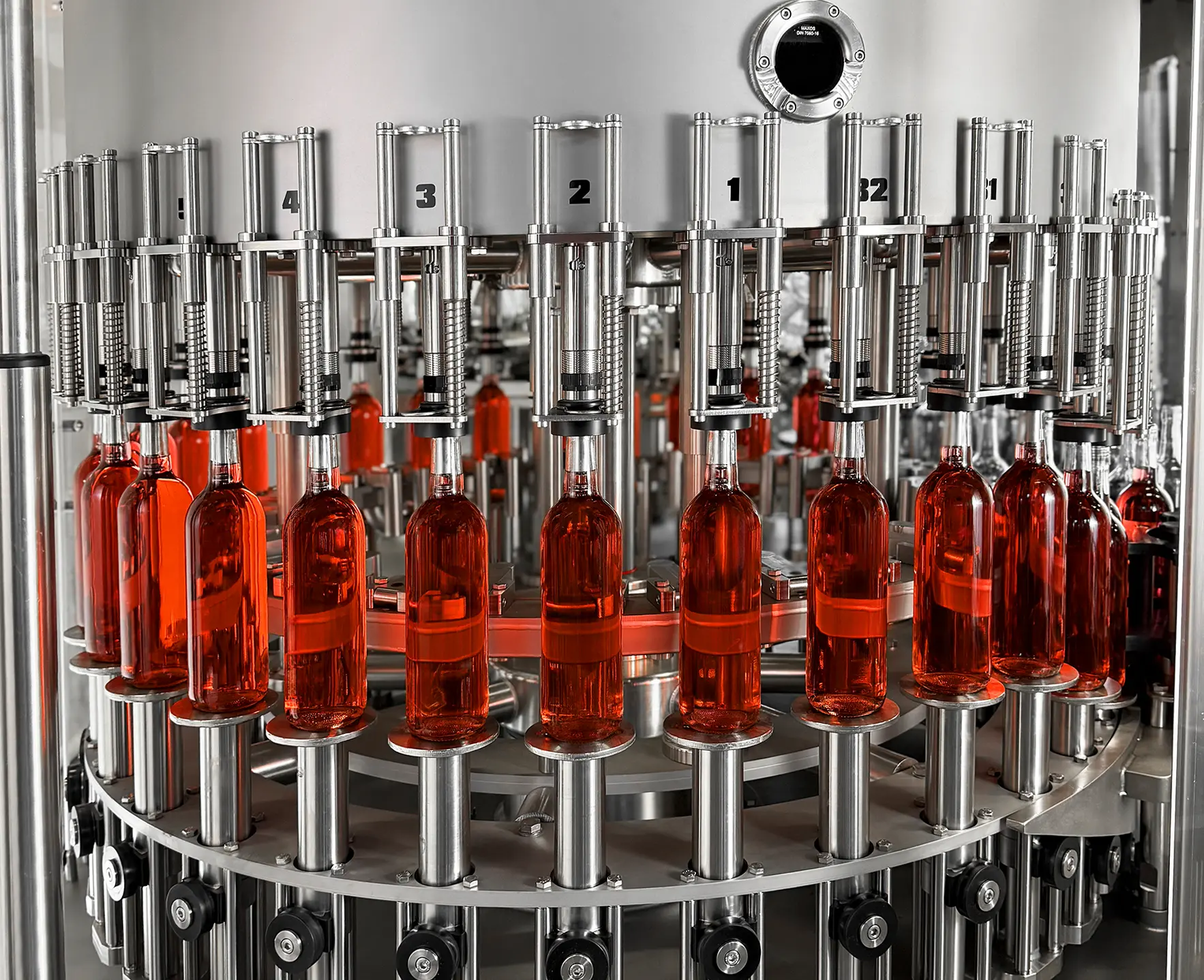 Wein<span> abfüllung</span>
